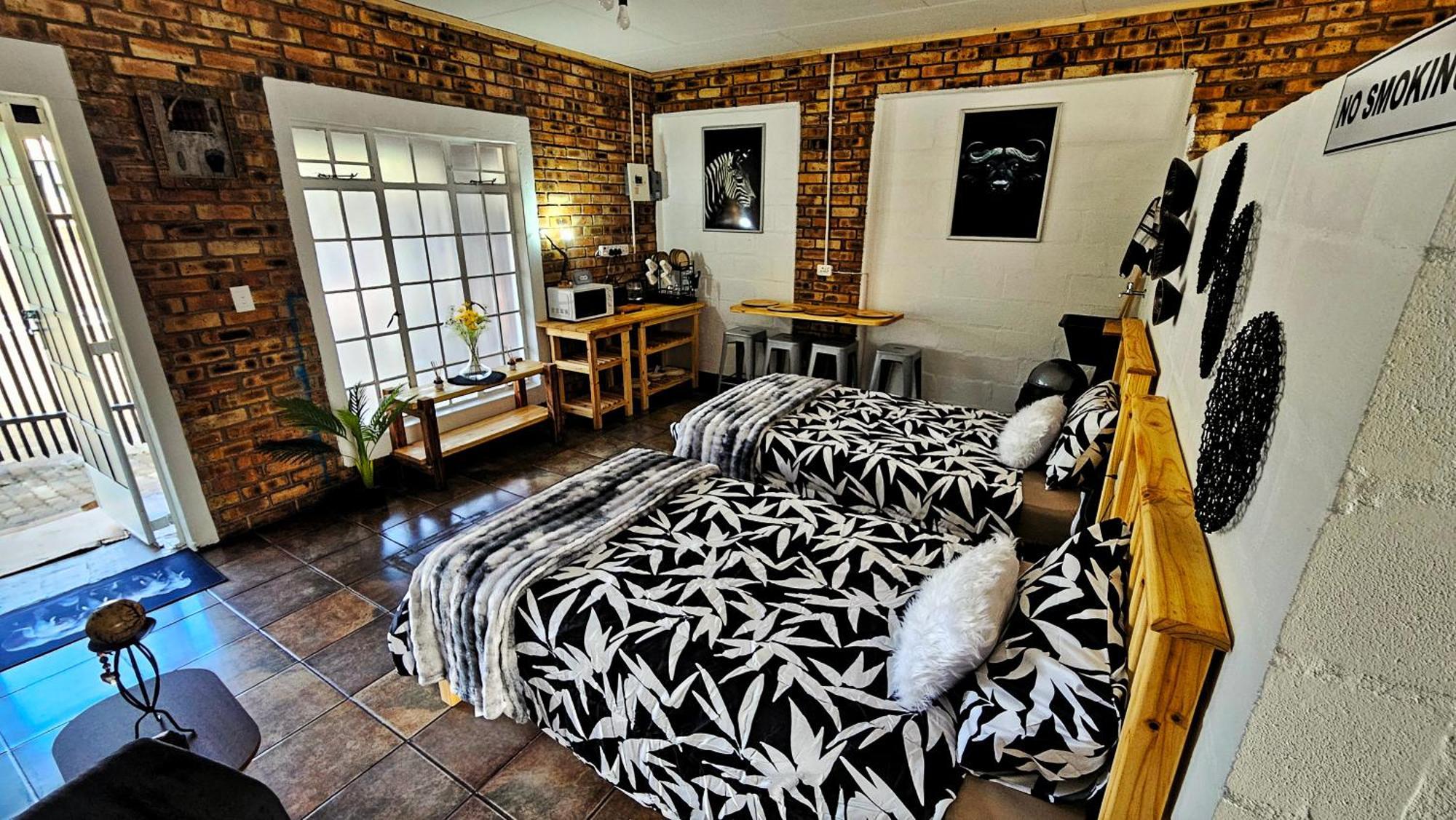 2K City Studios Not Self Catering Graskop Luaran gambar